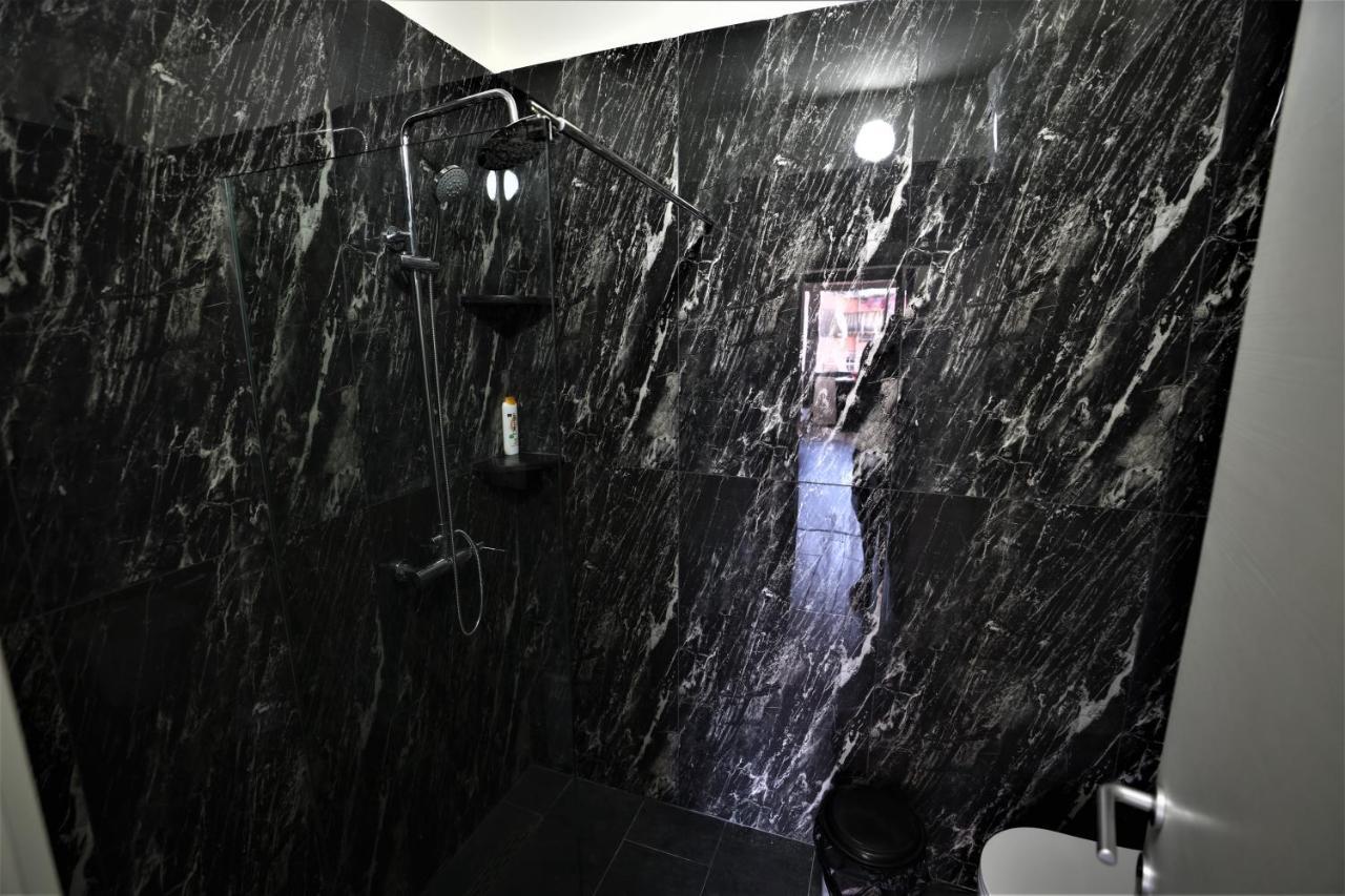 Stylish 1-Bedroom In Tirana #2 Екстер'єр фото